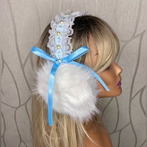 🎀🌷 White & Blue Faux Fur Earmuffs w/ Pearl Ruffle Lace Ribbon Headband 🌷🎀 NWT - Picture 2 of 11